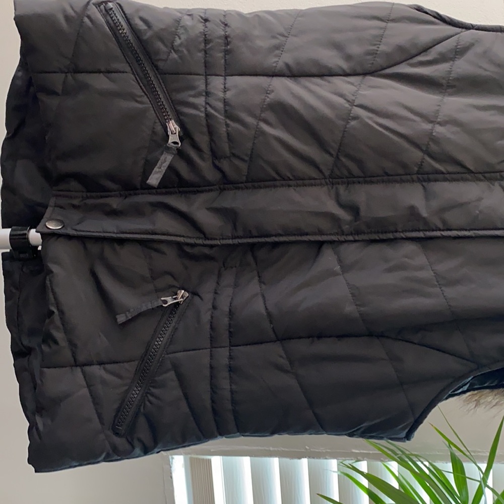 American Rag Women's Fur-Trim Removable Hood Insulated Puffer Vest - Picture 5 of 15
